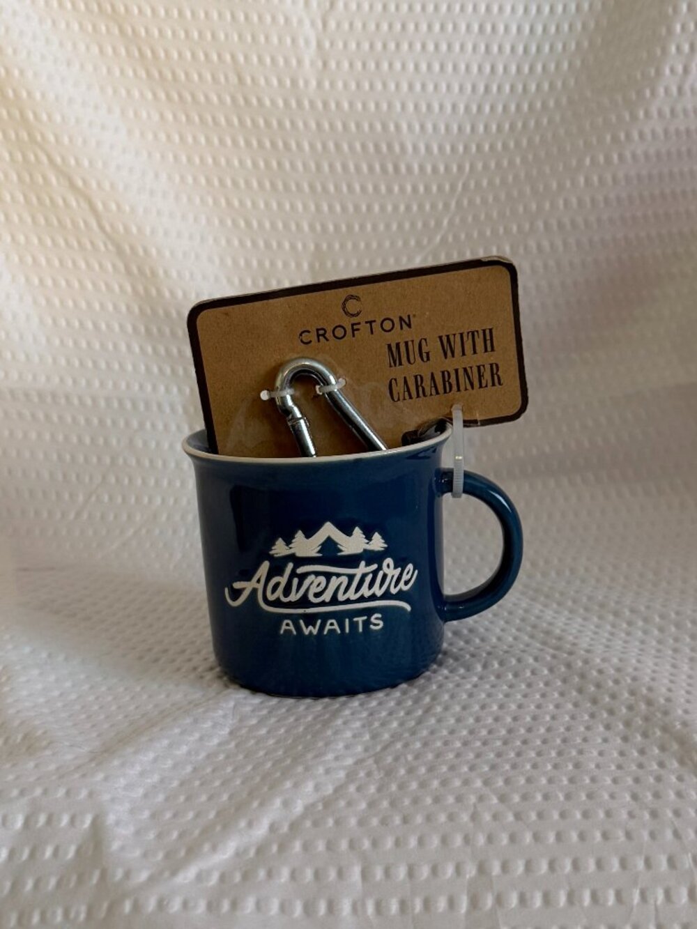 NWT Crofton ‘Adventure Awaits’ Mug w/Carabiner